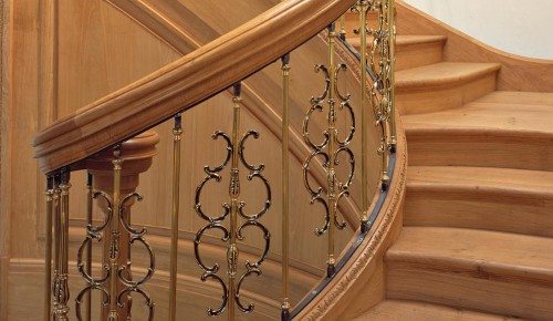 traditional sweeping staircase